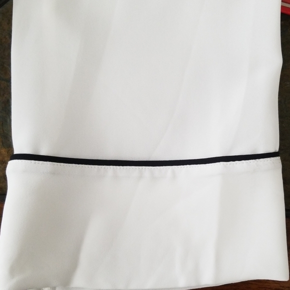 Gibson Latimer Button Down Blouse - Picture 4 of 7